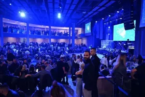 (ΦΩΤΟΣ) Το Χριστουγεννιάτικο πάρτυ του ΑΠΟΕΛ με πόλο έλξης τον Σα Πίντο!