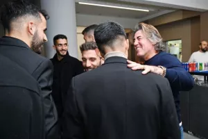 (ΦΩΤΟΣ) Το Χριστουγεννιάτικο πάρτυ του ΑΠΟΕΛ με πόλο έλξης τον Σα Πίντο!