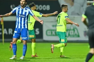 Εθνικός - ΑΕΚ: ΔΙΠΛΟ με... τριάρα! (Φώτος)