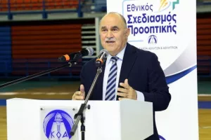 (ΦΩΤΟΣ) Επίδοση επιταγών Σχεδιασμού Προοπτικής ΚΟΑ από Λετυμπιώτη και Μιχαηλίδη