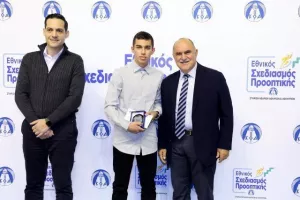 (ΦΩΤΟΣ) Επίδοση επιταγών Σχεδιασμού Προοπτικής ΚΟΑ από Λετυμπιώτη και Μιχαηλίδη