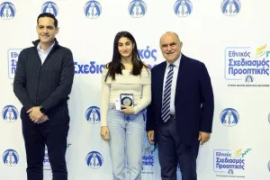 (ΦΩΤΟΣ) Επίδοση επιταγών Σχεδιασμού Προοπτικής ΚΟΑ από Λετυμπιώτη και Μιχαηλίδη
