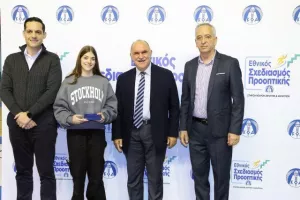 (ΦΩΤΟΣ) Επίδοση επιταγών Σχεδιασμού Προοπτικής ΚΟΑ από Λετυμπιώτη και Μιχαηλίδη