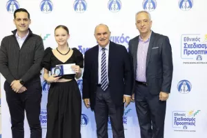 (ΦΩΤΟΣ) Επίδοση επιταγών Σχεδιασμού Προοπτικής ΚΟΑ από Λετυμπιώτη και Μιχαηλίδη