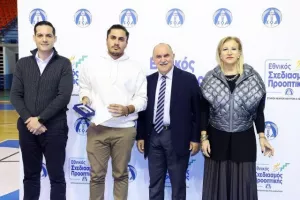 (ΦΩΤΟΣ) Επίδοση επιταγών Σχεδιασμού Προοπτικής ΚΟΑ από Λετυμπιώτη και Μιχαηλίδη