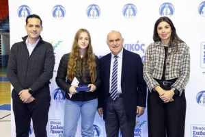 (ΦΩΤΟΣ) Επίδοση επιταγών Σχεδιασμού Προοπτικής ΚΟΑ από Λετυμπιώτη και Μιχαηλίδη
