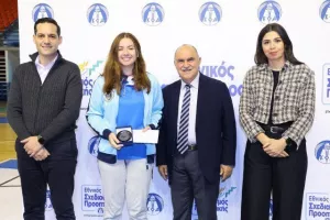 (ΦΩΤΟΣ) Επίδοση επιταγών Σχεδιασμού Προοπτικής ΚΟΑ από Λετυμπιώτη και Μιχαηλίδη