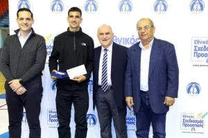 (ΦΩΤΟΣ) Επίδοση επιταγών Σχεδιασμού Προοπτικής ΚΟΑ από Λετυμπιώτη και Μιχαηλίδη