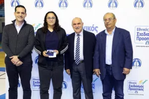 (ΦΩΤΟΣ) Επίδοση επιταγών Σχεδιασμού Προοπτικής ΚΟΑ από Λετυμπιώτη και Μιχαηλίδη