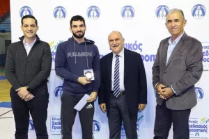 (ΦΩΤΟΣ) Επίδοση επιταγών Σχεδιασμού Προοπτικής ΚΟΑ από Λετυμπιώτη και Μιχαηλίδη
