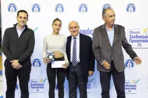 (ΦΩΤΟΣ) Επίδοση επιταγών Σχεδιασμού Προοπτικής ΚΟΑ από Λετυμπιώτη και Μιχαηλίδη