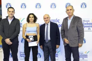 (ΦΩΤΟΣ) Επίδοση επιταγών Σχεδιασμού Προοπτικής ΚΟΑ από Λετυμπιώτη και Μιχαηλίδη