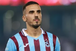 Πρόταση από ομάδα της Super League σε Κουρμπέλη!