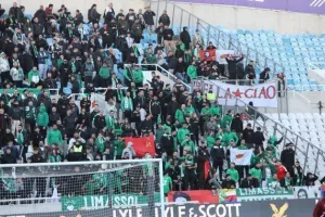 ΑΠΟΕΛ-Ομόνοια: Γαλαζοκίτρινη κυριαρχία με τριάρα και... κορυφή! (Φώτος)