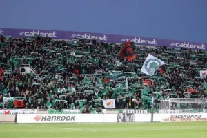 ΑΠΟΕΛ-Ομόνοια: Γαλαζοκίτρινη κυριαρχία με τριάρα και... κορυφή! (Φώτος)