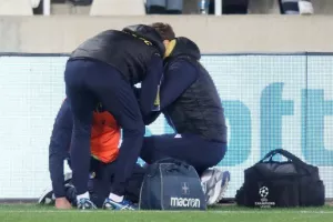 ΑΠΟΕΛ-Ομόνοια: Γαλαζοκίτρινη κυριαρχία με τριάρα και... κορυφή! (Φώτος)