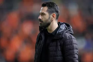 ΑΠΟΕΛ-Δόξα: "Πεντάσφαιρος" με τέσσερα γκολ από τον πάγκο! (Φώτος)