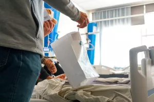 Όμορφη κίνηση από τον Απόλλωνα με δώρα και ευχές