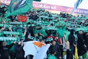 ΑΠΟΕΛ-Ομόνοια: Γαλαζοκίτρινη κυριαρχία με τριάρα και... κορυφή! (Φώτος)