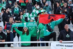 ΑΠΟΕΛ-Ομόνοια: Γαλαζοκίτρινη κυριαρχία με τριάρα και... κορυφή! (Φώτος)