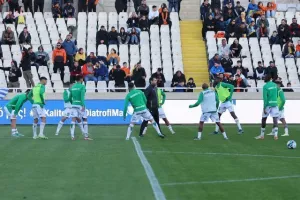 ΑΠΟΕΛ-Ομόνοια: Γαλαζοκίτρινη κυριαρχία με τριάρα και... κορυφή! (Φώτος)