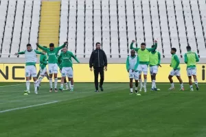 ΑΠΟΕΛ-Ομόνοια: Γαλαζοκίτρινη κυριαρχία με τριάρα και... κορυφή! (Φώτος)