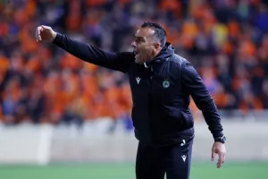 ΑΠΟΕΛ-Ομόνοια: Γαλαζοκίτρινη κυριαρχία με τριάρα και... κορυφή! (Φώτος)