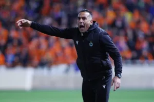 ΑΠΟΕΛ-Ομόνοια: Γαλαζοκίτρινη κυριαρχία με τριάρα και... κορυφή! (Φώτος)