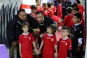 Νέα Σαλαμίνα-Ομόνοια: 3η σερί… και είπε “ευχαριστώ” στα δώρα (Φώτος)