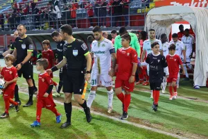 Νέα Σαλαμίνα-Ομόνοια: 3η σερί… και είπε “ευχαριστώ” στα δώρα (Φώτος)