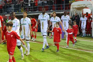Νέα Σαλαμίνα-Ομόνοια: 3η σερί… και είπε “ευχαριστώ” στα δώρα (Φώτος)