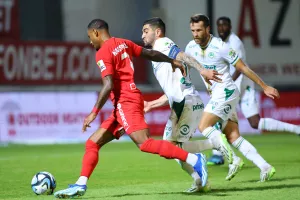Νέα Σαλαμίνα-Ομόνοια: 3η σερί… και είπε “ευχαριστώ” στα δώρα (Φώτος)