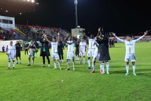 Νέα Σαλαμίνα-Ομόνοια: 3η σερί… και είπε “ευχαριστώ” στα δώρα (Φώτος)