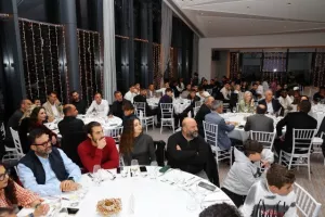 ΑΝΟ/ Χριστουγεννιάτικο (οικογενειακό) πάρτι! (Φώτος)