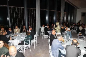 ΑΝΟ/ Χριστουγεννιάτικο (οικογενειακό) πάρτι! (Φώτος)