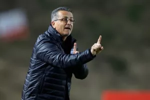 Καρμιώτισσα-Απόλλων: "Xιτσκοκικό" φινάλε με 7 γκολ και ΔΙΠΛΟ στο 90+6!