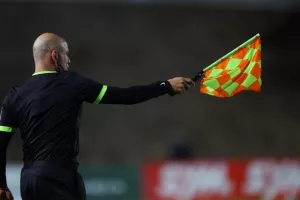 Καρμιώτισσα-Απόλλων: "Xιτσκοκικό" φινάλε με 7 γκολ και ΔΙΠΛΟ στο 90+6!