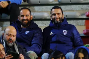 Φωτορεπορτάζ/ Ο κόσμος στο Βαρωσιώτικο ντέρμπι