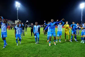 Μόνο με αίτηση (9-1) 