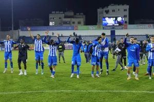 Με όλα... ανάποδα, η πρώτη της σεζόν!