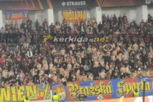 Έβγαλαν τις φανέλες! 