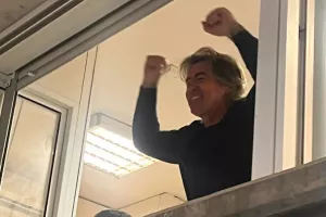 Μετά το 3-0/ Οι έξαλλοι πανηγυρισμοί του Σα Πίντο! (Φώτος Kerkida) 