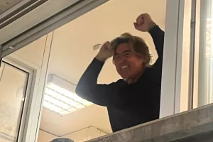 Μετά το 3-0/ Οι έξαλλοι πανηγυρισμοί του Σα Πίντο! (Φώτος Kerkida) 
