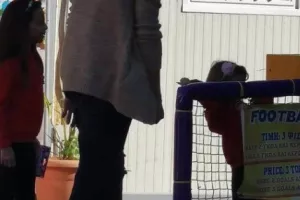 Κρέσπο/ Οικογενειακές στιγμές με... σουτάκια! (Βίντεο)
