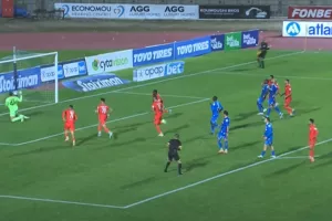 (ΒΙΝΤΕΟ) Σε τρία λεπτά δυο γκολ και 3-3 