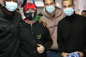 Πανέμορφη κίνηση: Μοίρασε δώρα και χαρά! (Φώτος)