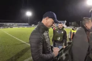 Σχόλιο... Σάντη