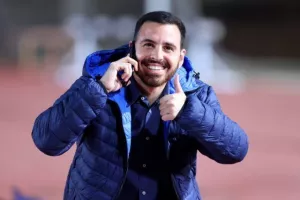 Πάφος-ΑΠΟΕΛ: Πάει στο "αιώνιο" με φόρα από τη… χρυσή κεφαλιά του Τσεμπάκ