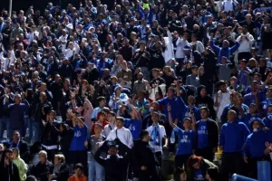 Πάφος-ΑΠΟΕΛ: Πάει στο "αιώνιο" με φόρα από τη… χρυσή κεφαλιά του Τσεμπάκ