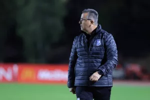 Καρμιώτισσα-Απόλλων: "Xιτσκοκικό" φινάλε με 7 γκολ και ΔΙΠΛΟ στο 90+6!